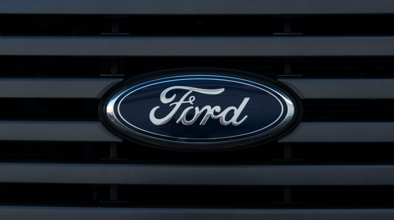 1726236426-Ford In